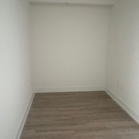 For Lease - 2075 King Road Unit# 451, King, Ontario - Photo 1