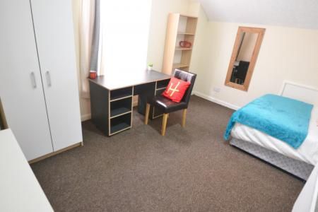 City Road, Dunkirk, Nottingham, NG7 - Photo 2