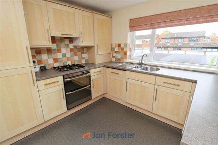 2 bedroom flat to rent - Photo 5