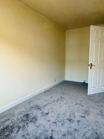 4 bedroom terraced house to rent - Photo 5