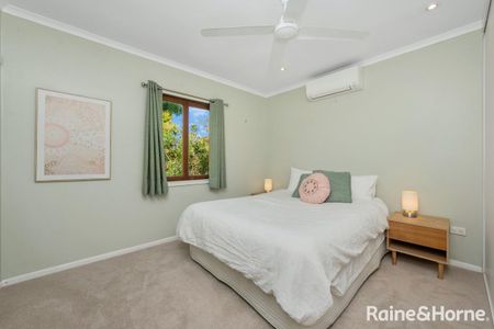 Light-Filled Family Home with Spacious Yard & Entertainer's Deck - Photo 2