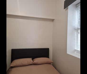 1 Bed Flat, Montrell Road, SW2 - Photo 6