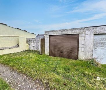 3 bedroom end of terrace house to rent - Photo 6