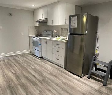 For Lease - 922 Ernest Cousins Circle Unit# Bsmt, Newmarket, Ontario - Photo 2