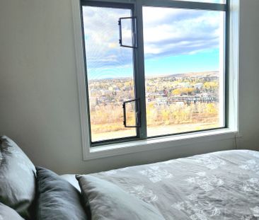 1811, 1121 6 Ave, SW, Calgary, AB - Photo 2