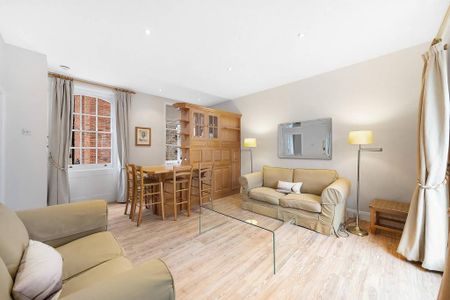 1 bedroom mews to rent - Photo 2