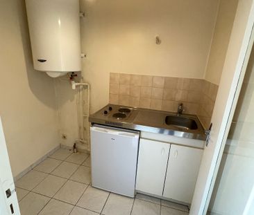 Location Appartement 1 pièce 23m² - Photo 4