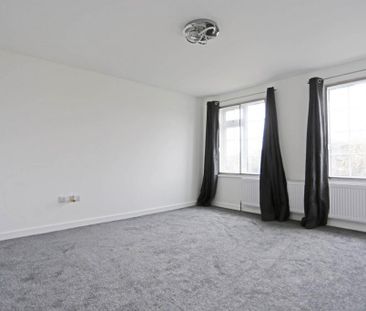 4 bedroom terraced house to rent - Photo 3