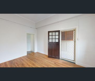 1/142 Young Street, Carrington, NSW 2294 - Photo 4