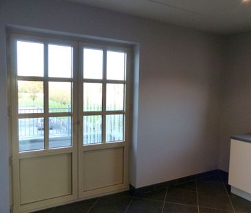 Duplex-app. met 2 slpk., terras en garage in Herk-de-Stad. - Photo 1