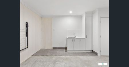 Three Bedroom Townhome, DUCTED A/C, RESORT-POOL - Photo 5