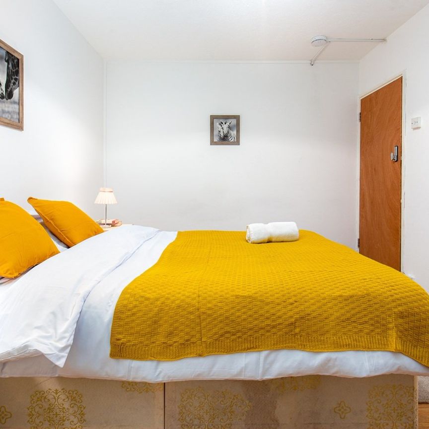 Room in a Shared Flat, Devons Road, E3 - Photo 1