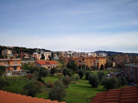 Mansarda via Giuseppe Verdi, Centro, Albano Laziale - Photo 2
