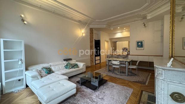 Tout savoir sur cet appartement dans le quartier Saint Philippe du Roule, à Paris 8ème - Photo 1