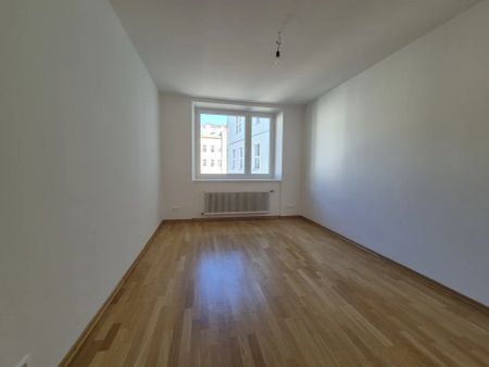 IM HERZEN BAD ISCHLS Sonnige 3-Zimmer-Wohnung mit Balkon und PKW-Abstellplatz - Foto 2