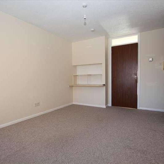 Bellevue Close, Potton, Sandy, SG19 - Photo 1