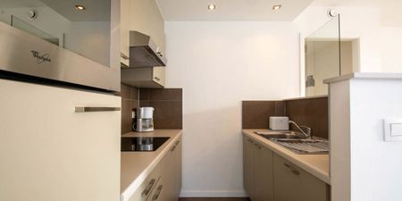 Appartement te huur in Evere voor € 1.950 met 3 slaapkamers - Foto 2