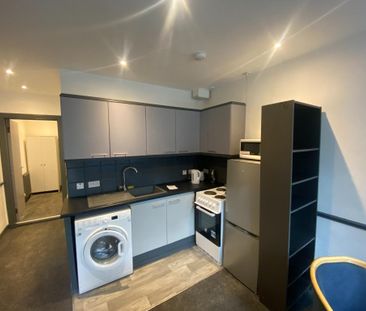 1 bedroom flat to rent - Photo 6