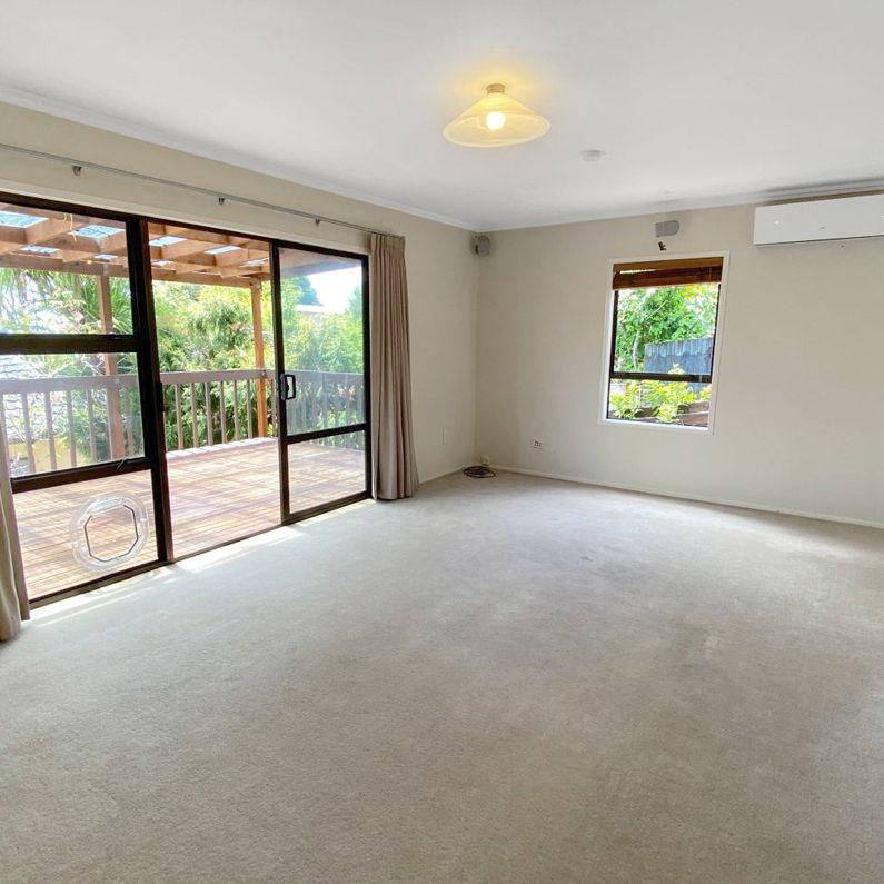 Beach Haven, 2/41 Rangatira Road - Photo 1