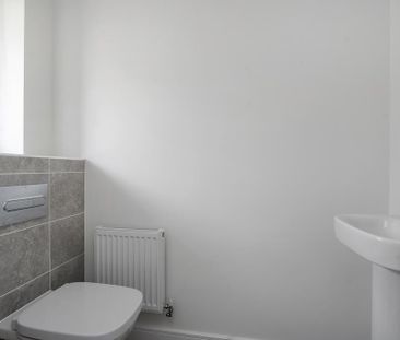 3 bedroom detached house to rent - Photo 6