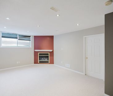 For Lease - 13 Villandry Street, Barrhaven, Ontario - Photo 6