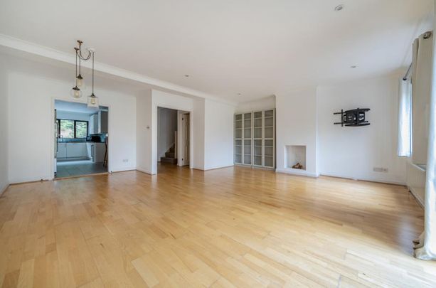 Stoughton Road, Guildford - 4 bedrooms Property for lettings - Seymours - Photo 1