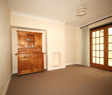 5 bedroom semi-detached house to rent - Photo 3