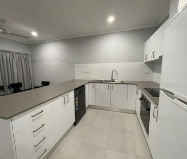 CLOSE TO TOWN: FURNISHED: 2 BEDROOM 1 BATHROOM - Photo 6