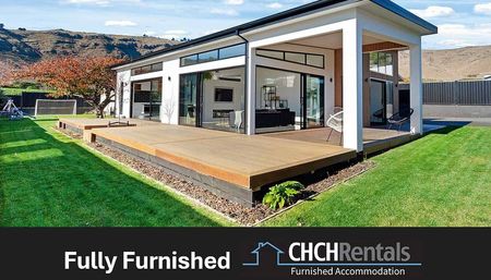 Stunning Fully Furnished Executive Extra Large Family Home in Superb Location! - Photo 5