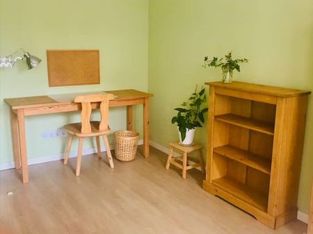 Carrer del Bogatell, Sant Adrià de Besòs, Catalonia 08930 - Photo 4