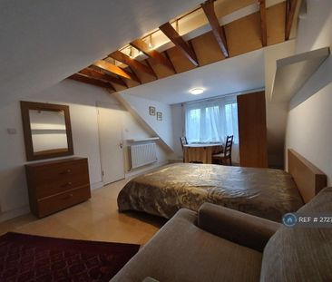 1 bedroom in a house share to rent - Photo 5