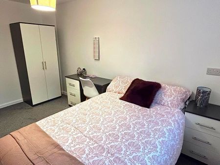 5 bedroom house to rent - Photo 3