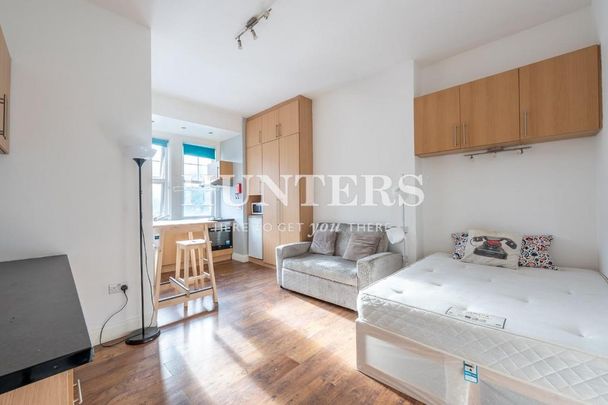 Studio to rent - Photo 1