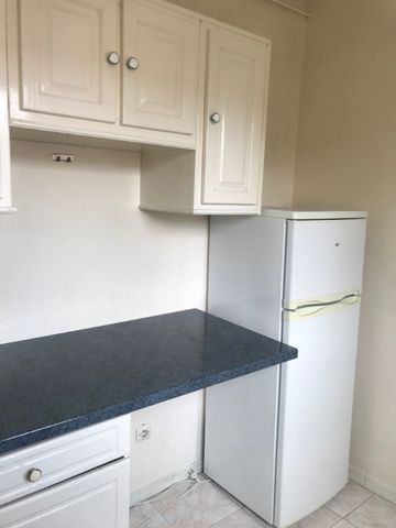 Location Appartement 1 pièce 25m² BESANCON 25000 - Photo 4