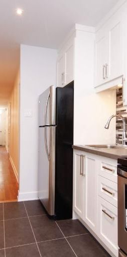 MAGNIFIQUE STYLE CONDO A SAINT HENRI MEILLEUR EMPLACEMENT! - Photo 1