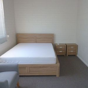 Furnished One Bedroom Unit - Photo 2