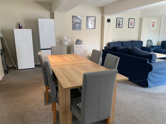 Lovely House Share property minutes from the Train Station Room 11 - Photo 1