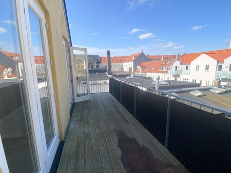 Nyrenoveret og lækker 4-værelses lejlighed i Aalborg midtby - Foto 2