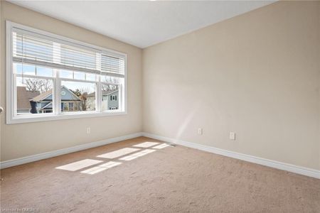 For Lease - 8 CHICORY Crescent, St. Catharines, Ontario - Photo 4