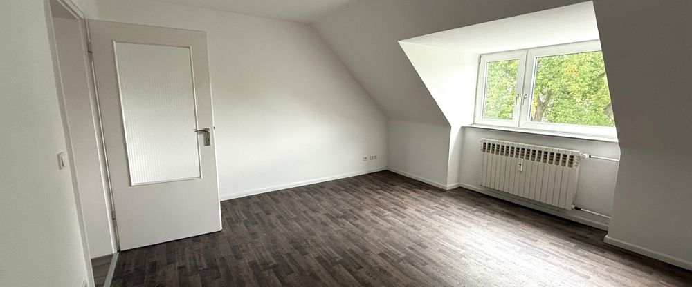 Frisch renovierte 3-Zimmer-Dachgeschosswohnung in ruhiger Lage von Gelsenkirchen-Erle | ca. 67 m² - Photo 1