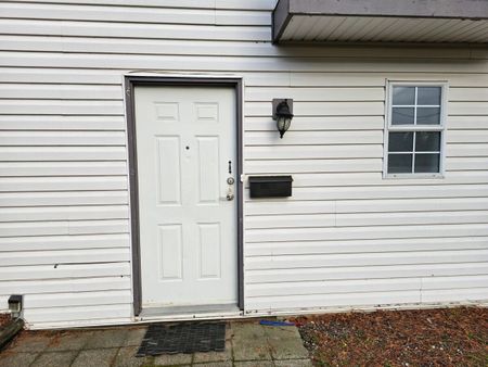 Ground Level Suite - Photo 5