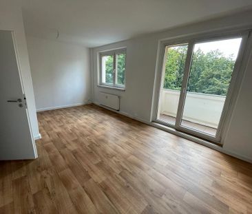 Erstbezug nach Sanierung: Neues Zuhause mit Personenaufzug und Dusc... - Photo 1