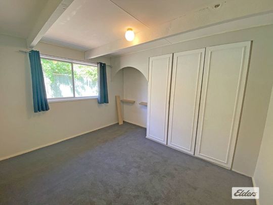 Convenient Living in a Popular Kennington Setting - Photo 1