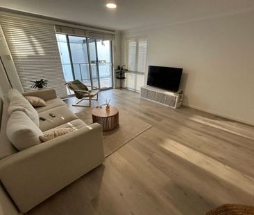 South Perth - Photo 6