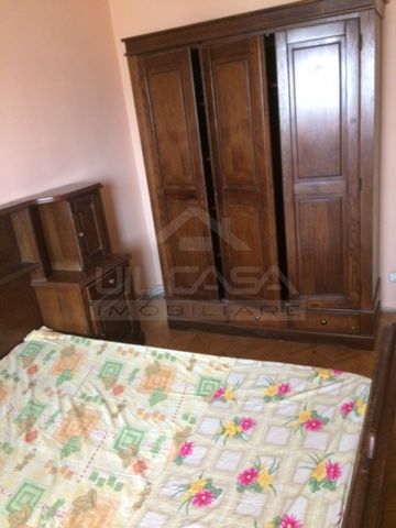 DE INCHIRIAT APARTAMENT 3 CAMERE D, NICOLINA - Fotografie 4