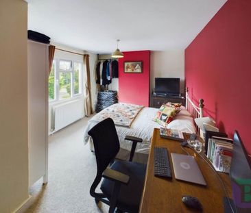 3 bedroom semi-detached house to rent - Photo 5