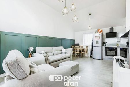 2 bedroom maisonette to rent - Photo 4