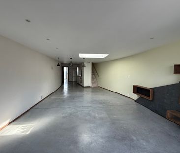 SCHELLEBELLE - Gerenoveerde rijwoning met gezellig terras. - Photo 6