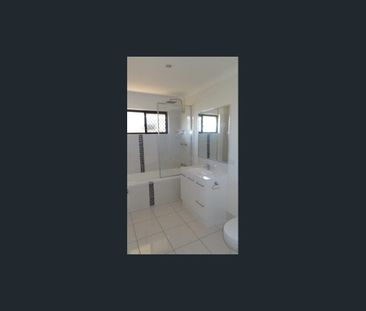 14 Esperance Avenue, Blacks Beach, Qld 4740 - Photo 4