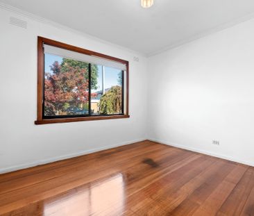 1 Mountfield Rd , MITCHAM - Photo 5